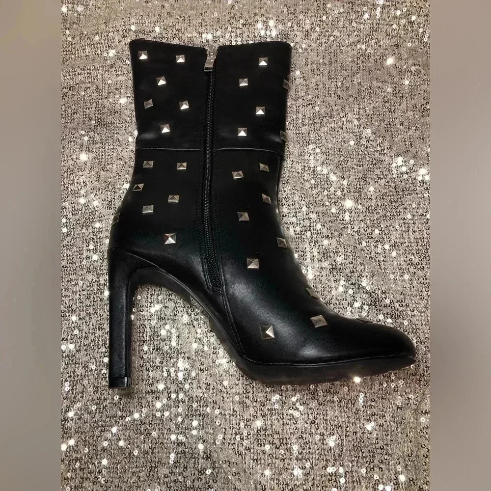 Women’s Faux leather studded boots - Picture 5 of 12